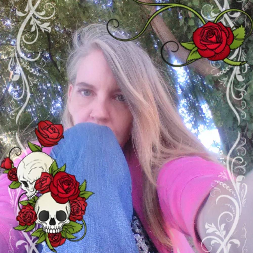 Meet your Posher, Leeann